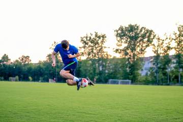 一场3-1，欧洲杯冠军亮出獠牙！西班牙击败秘鲁，亚马尔继续缺阵｜crown体育官网（配图示意）